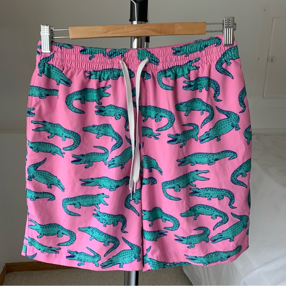 Chubbies Alligator Crocodile Print Swim Trunks Shorts Men’s Medium